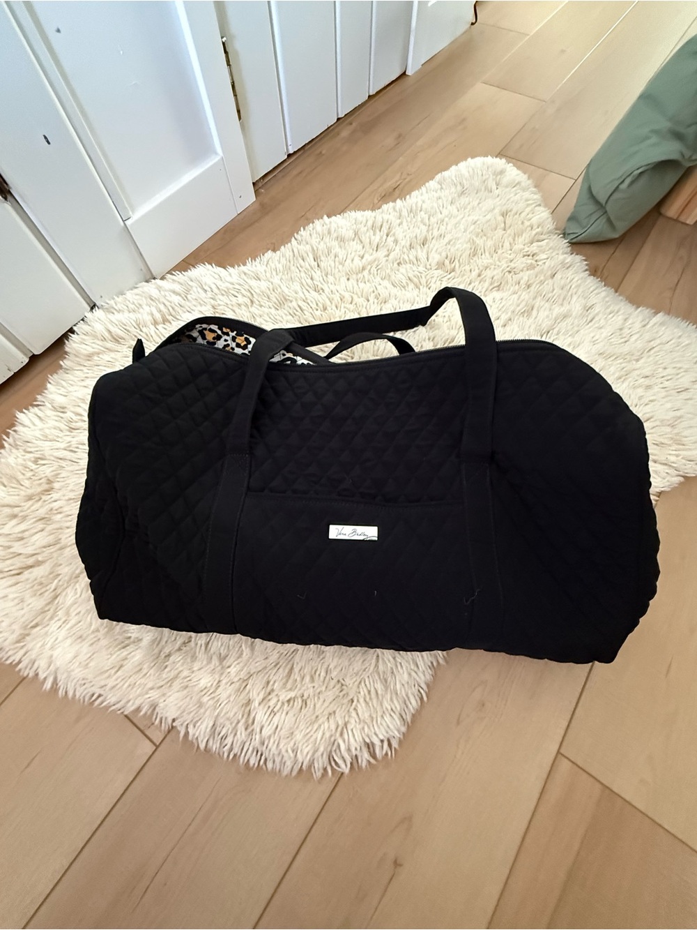 Vera Bradley Quilted Duffle Bag Black Leopard Large - Picture 3 of 8